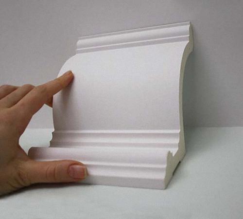 Плинтуса для натяжного потолка. Особенности крепления плинтуса к натяжному потолку