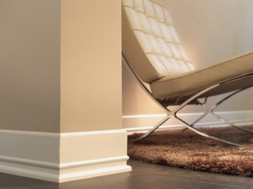 Какие потолочные плинтуса сейчас в моде 2021. Плинтус: каким он должен быть в современном интерьере?