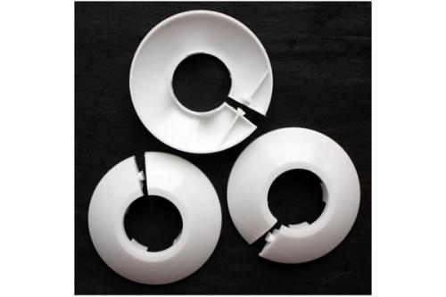 Натяжной потолок и горячая труба. Натяжные потолки вокруг трубы у стены