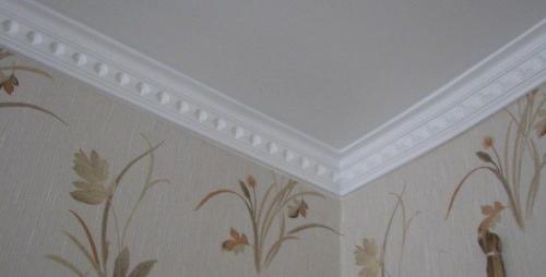 Гипсокартонный потолок без плинтуса. Плинтусы