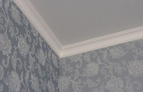 Как клеить потолочный плинтус к натяжному потолку. Установка плинтуса для натяжного потолка 08