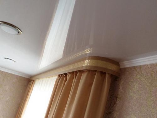 Настенный карниз для натяжного потолка. Карниз для штор под натяжной потолок: советы по выбору и монтажу