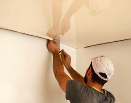 Натяжной потолок сколько стоит. Сколько стоит натяжной потолок за 1 м2 с установкой?