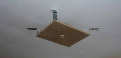 Закладная под точечный светильник. Виды закладных