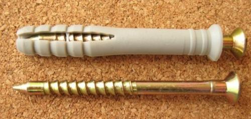 Как прикрепить потолочный карниз без сверления. Вариант №1 – дюбель-гвозди