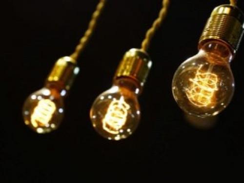 Натяжные потолки с подсветкой. Варианты размещения подсветки на натяжном потолке 10