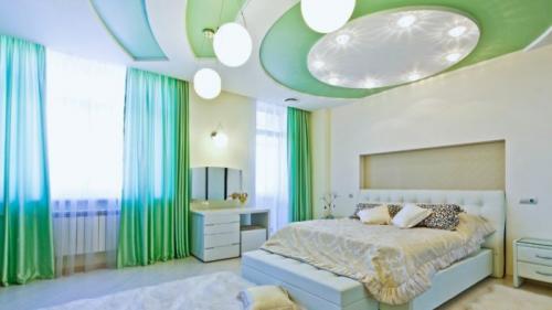 Какой цвет натяжного потолка выбрать в спальню. Красивые варианты натяжного потолка в спальне