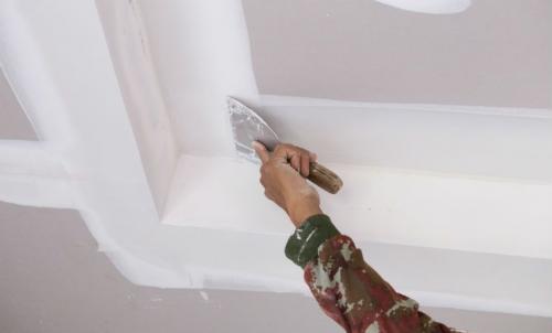 Какие потолки сейчас делают. Оштукатуренный потолок