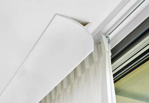 Как приклеить потолочный плинтус перед карнизом. Как скрыть карниз за потолочным плинтусом