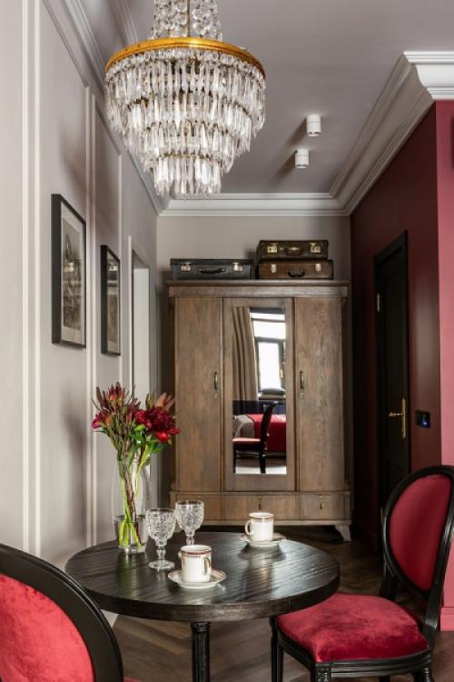 Великолепных идей для натяжных потолков в 2023 году. Преимущества и недостатки парящих потолков 16