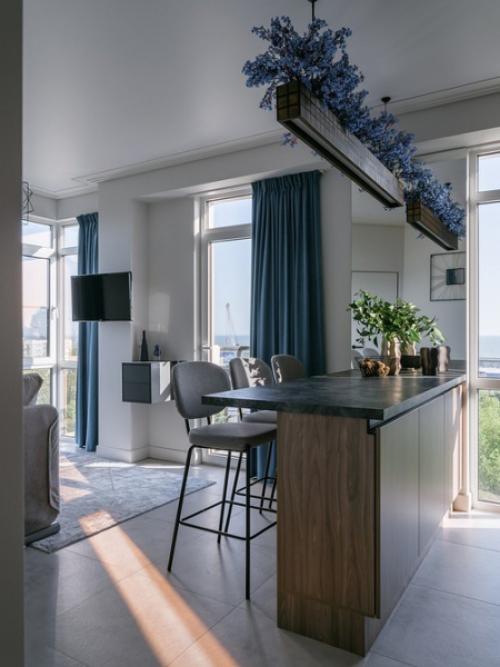 Натяжные потолки 2023 года. Варианты отделки 02