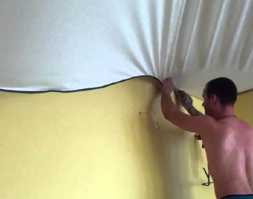 Лучшие сатиновые натяжные потолки. Плюсы и минусы сатинового потолка