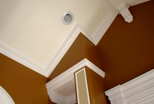 Галтели в современном стиле. Правила выбора подходящих стройматериалов