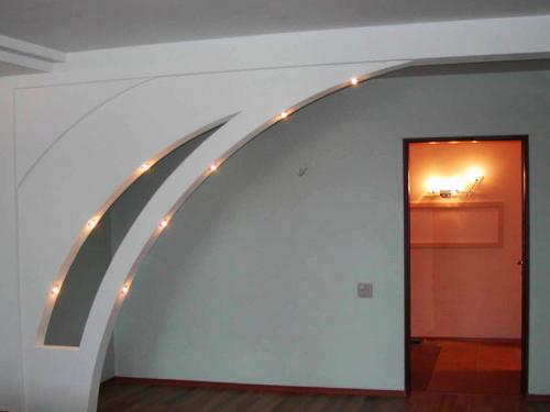 Гибкий плинтус для арки. Пластиковый уголок