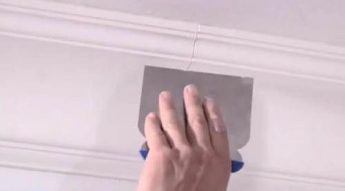 Как согнуть потолочный плинтус по окружности. Какой вид самый гибкий? 15