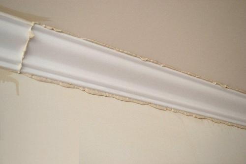 ПВХ плинтус более сложен в монтаже потолка. Технология монтажа потолочного багета 02 ПВХ плинтус более сложен в монтаже потолка. Технология монтажа потолочного багета 02