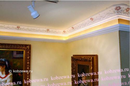 Плинтуса потолочные полиуретановые или пенопласт, что лучше. Потолочный плинтус из гипса, полиуретана или пенопласта? (плюсы и минусы, способы монтажа, покраска) 02