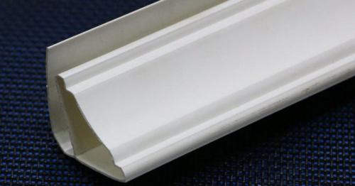 Какие Бывают потолочные плинтуса. Виды потолочных плинтусов: советы по выбору