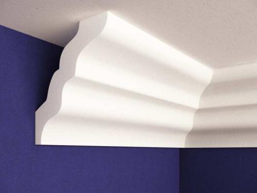Виды потолочного плинтуса для натяжного потолка. Потолочный плинтус для натяжных потолков: какой лучше выбрать? Советы по установке плинтуса из пенопласта, полиуретана и дерева