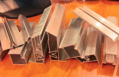 Как крепить потолочный профиль для натяжного потолка. Натяжные потолки. Как крепить багет? Советы для монтажа профиля