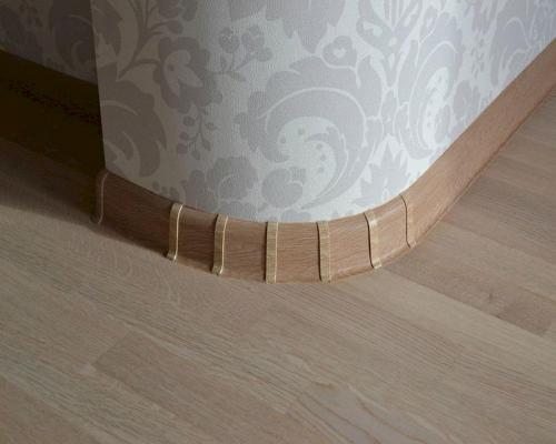 Гибкий напольный плинтус. Изделия из пластика (ПВХ)