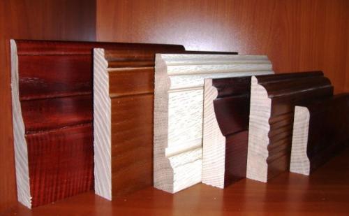 Как подобрать плинтус к линолеуму. Выбор материала