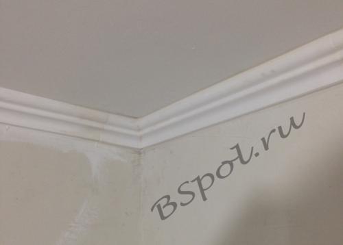Установка потолочных полиуретановых плинтусов. Правильная технология установки потолочного плинтуса 09