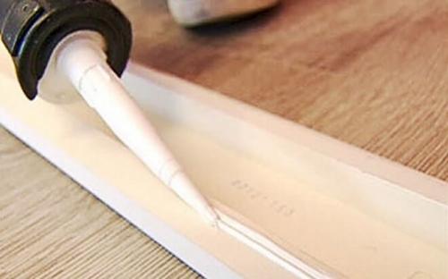 Порядок монтажа галтелей для натяжного потолка следующий. Принцип монтажа натяжных потолков 11 Порядок монтажа галтелей для натяжного потолка следующий. Принцип монтажа натяжных потолков 11