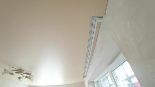 Как крепить потолочные гардины. Особенности конструкции