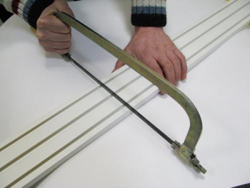 Правила установки потолочного карниза. Инструкция по установке карниза к потолку