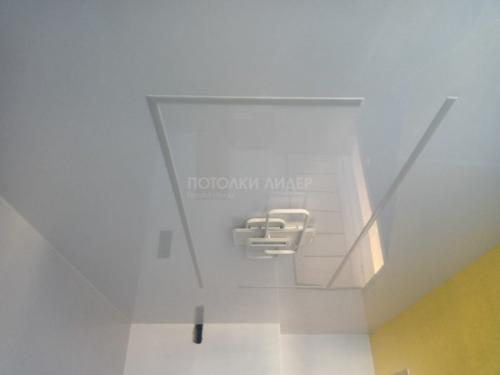 Монтаж натяжного пвх потолка со световой линией. Профили для создания световых линий в натяжном потолке 10 Монтаж натяжного пвх потолка со световой линией. Профили для создания световых линий в натяжном потолке 10