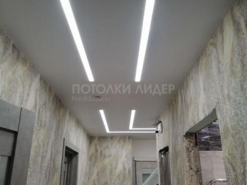 Монтаж натяжного пвх потолка со световой линией. Профили для создания световых линий в натяжном потолке 15 Монтаж натяжного пвх потолка со световой линией. Профили для создания световых линий в натяжном потолке 15