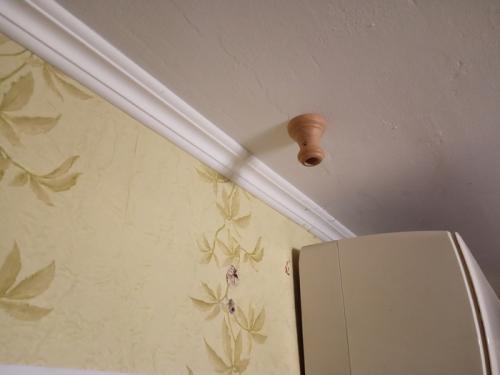 Как укрепить карниз для тяжелых штор. Карниз постоянно отваливается. Проблема решена