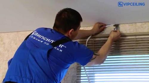 Монтаж плинтуса к натяжному потолку своими руками. Рекомендации по креплению 14 Монтаж плинтуса к натяжному потолку своими руками. Рекомендации по креплению 14