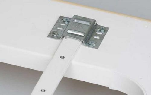 Как прикрепить потолочный карниз к стене с помощью кронштейна