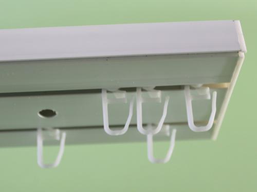 Как выбрать потолочный карниз для штор. Виды карнизов