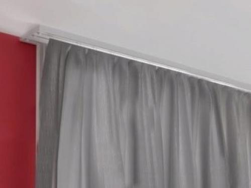 Как повесить потолочный карниз своими руками. Предварительные замеры места крепления 14