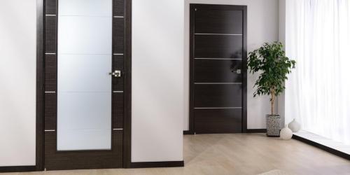 Как подобрать плинтус под ламинат. Выбор плинтуса