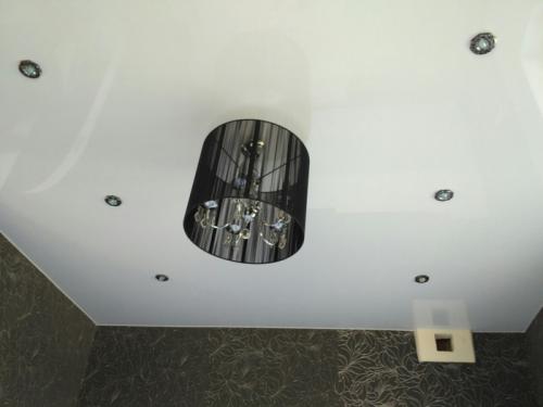 Сколько стоит квадратный метр натяжного потолка с работой. Какая реальная цена на установку натяжных потолков в Москве в 2019-2020 г.?