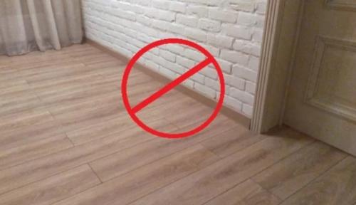 Плинтус под цвет пола, что За безвкусица. «Плинтус под цвет пола? Что За безвкусица!» — дизайнер пристыдил, но раскрыл карты, как грамотно подобрать плинтус