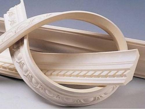 Материалы и инструменты для монтажа потолочного плинтуса. Как резать? 21