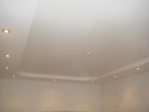 Как обыграть шов натяжного потолка. Натяжные потолки шовные — фото