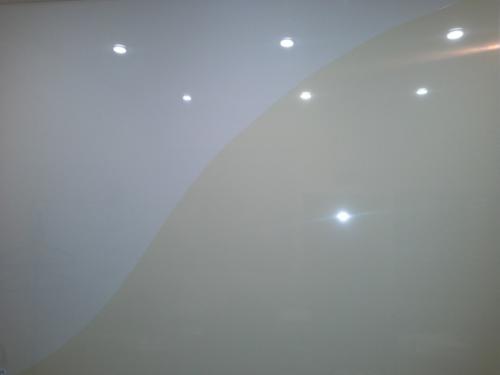 Как обыграть шов натяжного потолка. Натяжные потолки шовные — фото