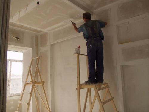 Как и чем задекорировать стык стены и потолка. Как декорировать стык стены и потолка