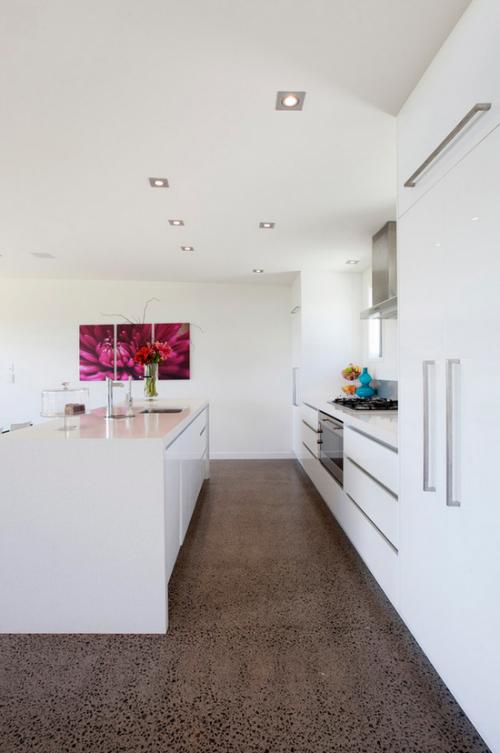 Как и чем задекорировать стык стены и потолка. Как декорировать стык стены и потолка