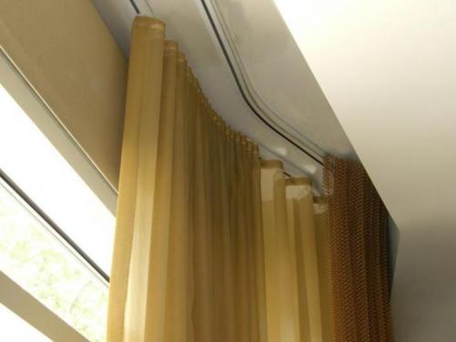 Какой карниз выбрать в зал. Как выбрать карниз для штор: практические рекомендации