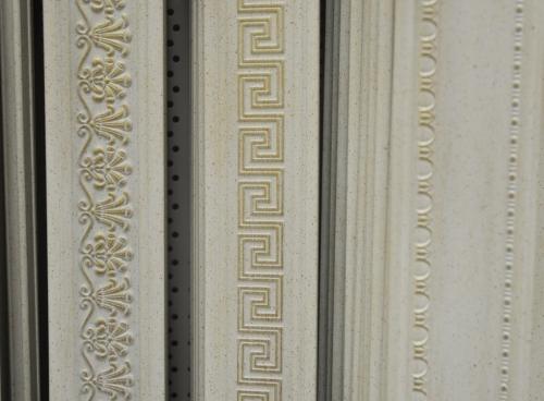 Монтаж полиуретановых потолочных плинтусов. Состав и свойства полиуретана