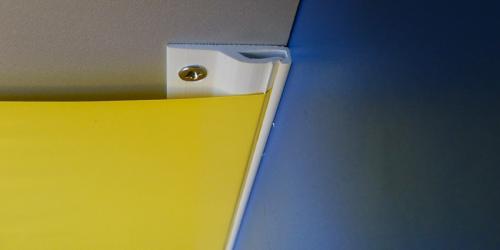 Какой стороной крепить багет для натяжного потолка. Потолочный профиль: функциональное назначение