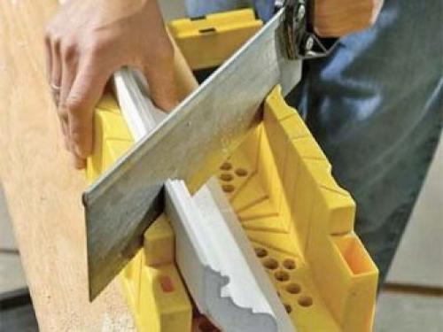 Какой стороной крепить профиль для натяжного потолка к стене. Основные разновидности багетных профилей для каркаса натяжного потолка 22