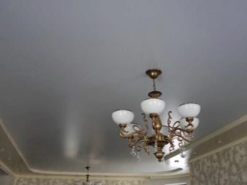 Преимущества и недостатки матовых натяжных потолков. Преимущества матового потолка 10